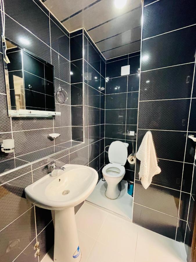 Quality Inn Tbilisi Eksteriør billede