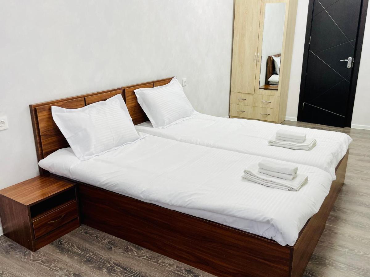 Quality Inn Tbilisi Eksteriør billede